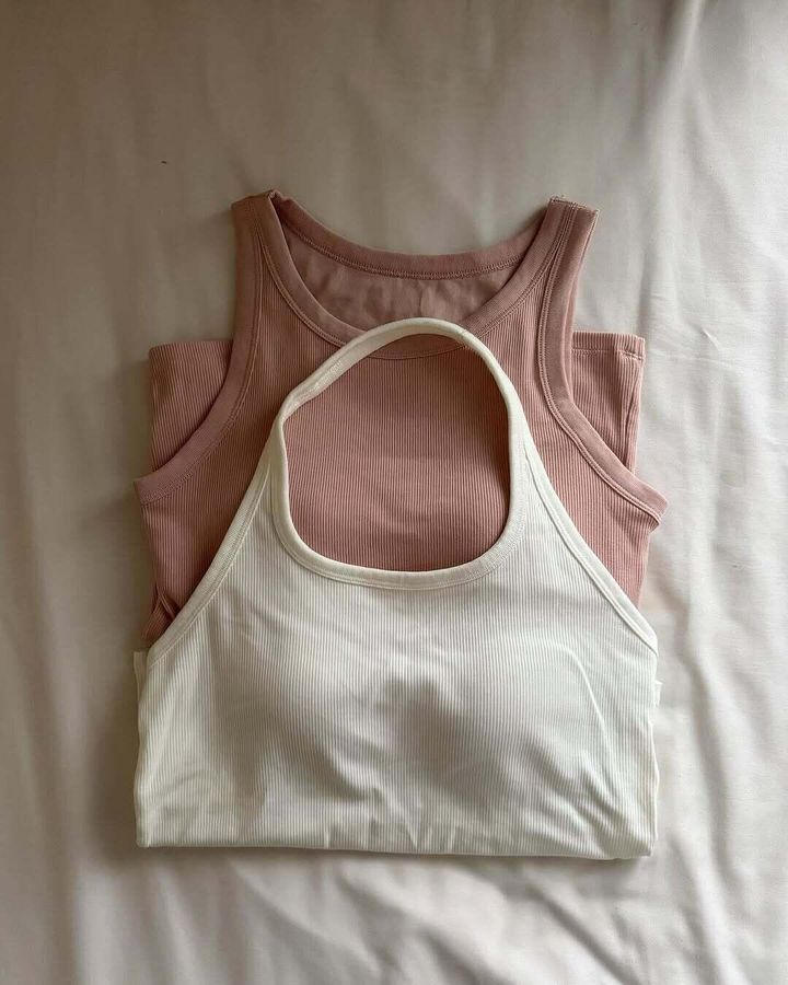 【ユニクロ】GWまとめ買いのチャンス!値下げ中に買うべき「新定番服」5選