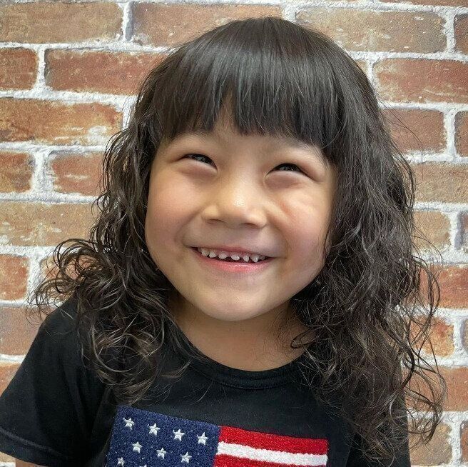 パーマに初挑戦！ウェーブがおしゃれなガールヘア