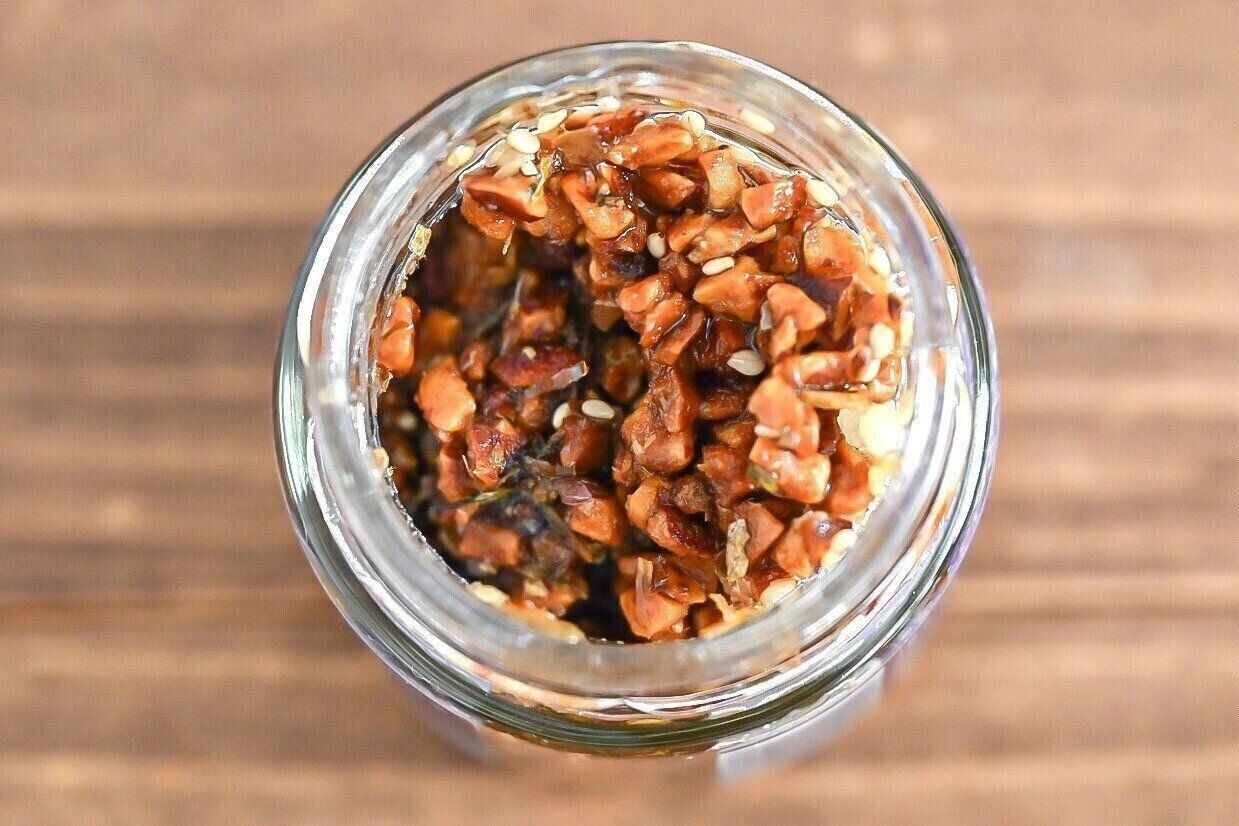 瓶の蓋をあけた「ざくざくたれ」