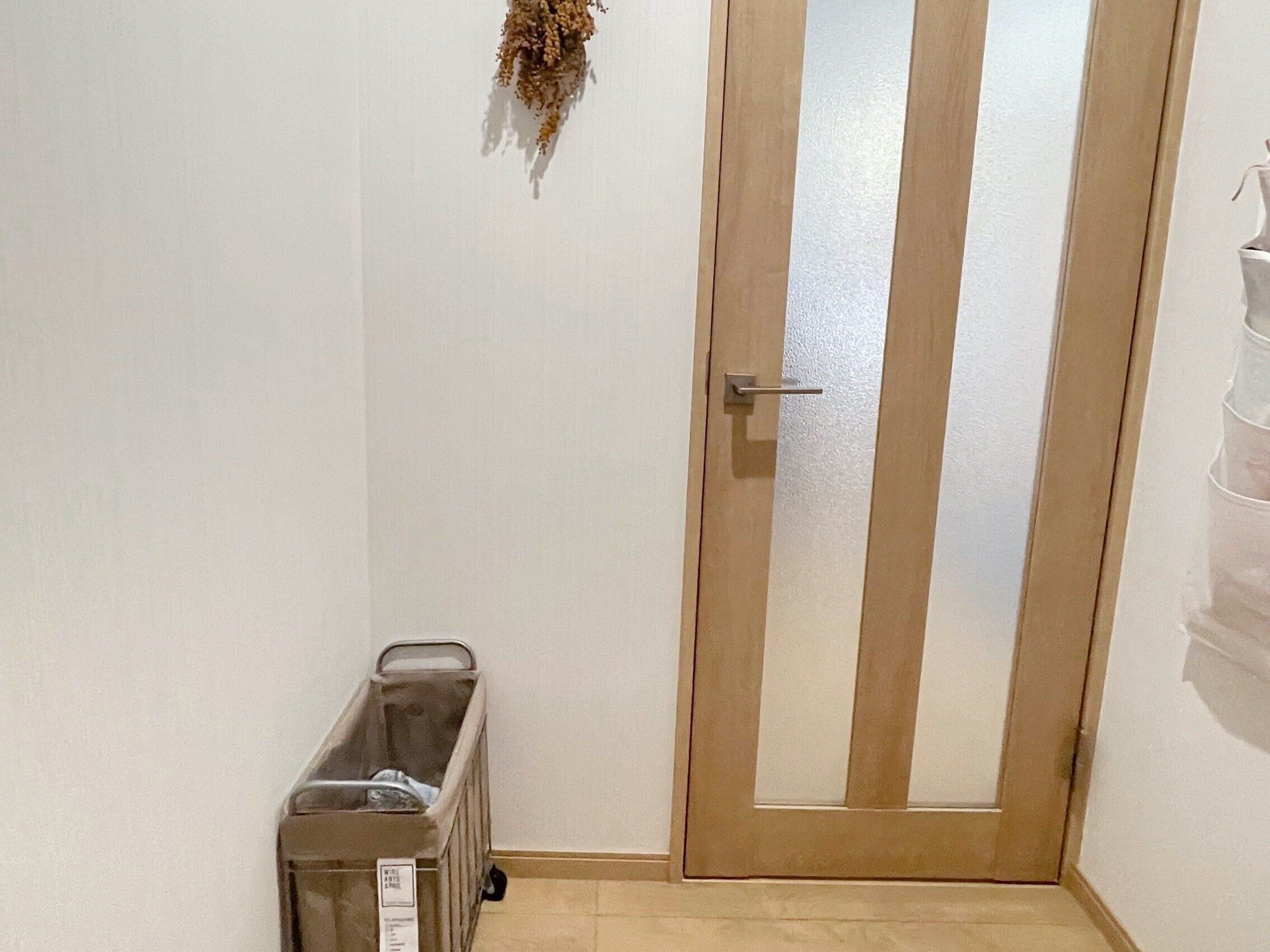 玄関を開けるとリビングが丸見え！突然のピンポンに焦る