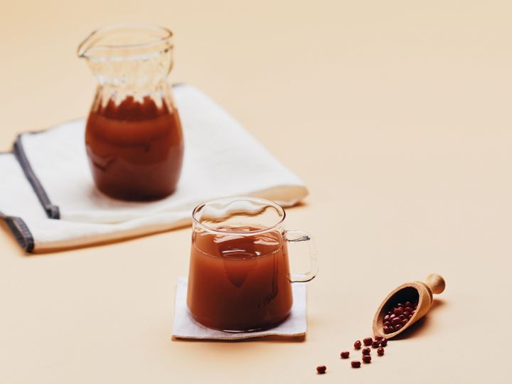 食前に1杯飲むだけ 手軽にお腹やせが叶う 今話題のあずき水ってなに サンキュ