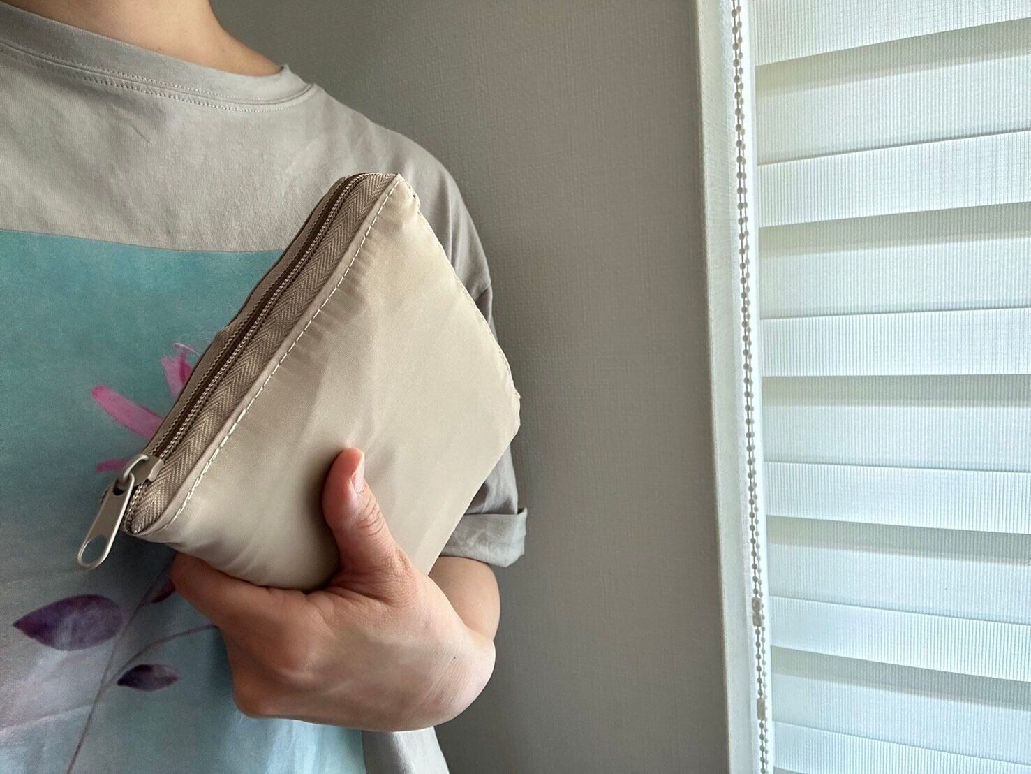 【3COINS】旅行時に持っていきたい！キャリーケースでのお出かけに便利なバッグ！