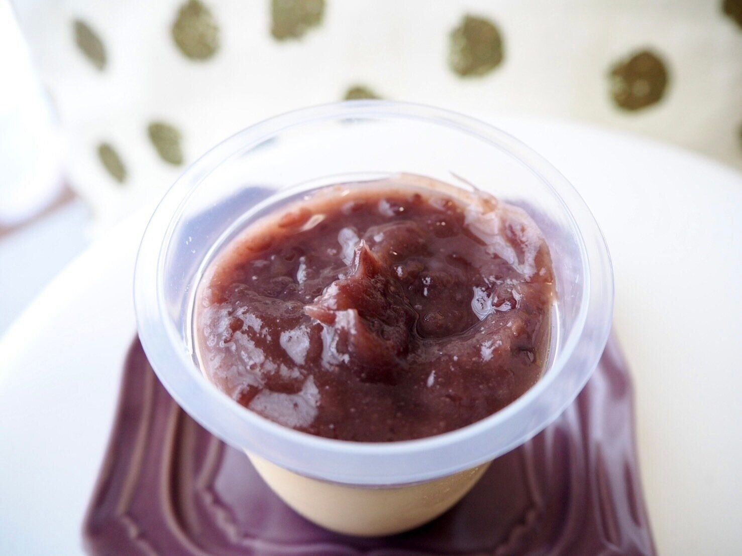 シャトレーゼ「餡とプリン 北海道産小豆」上部の写真