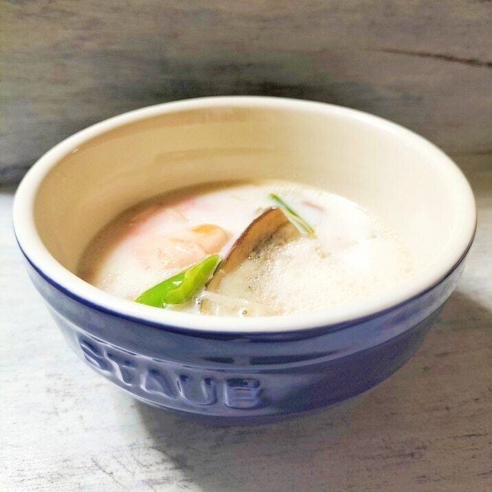 ごろごろお野菜と海鮮が入ったミルクスープ