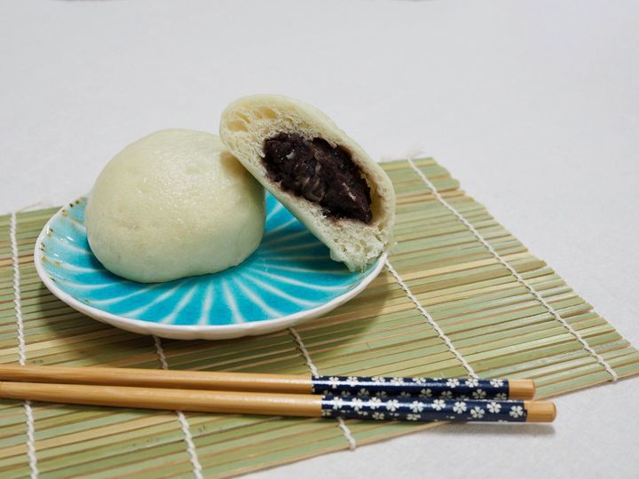 アジア料理蒸しパン、蒸しパンあんこ充填