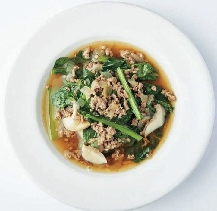 豚ひき肉と小松菜のスープ