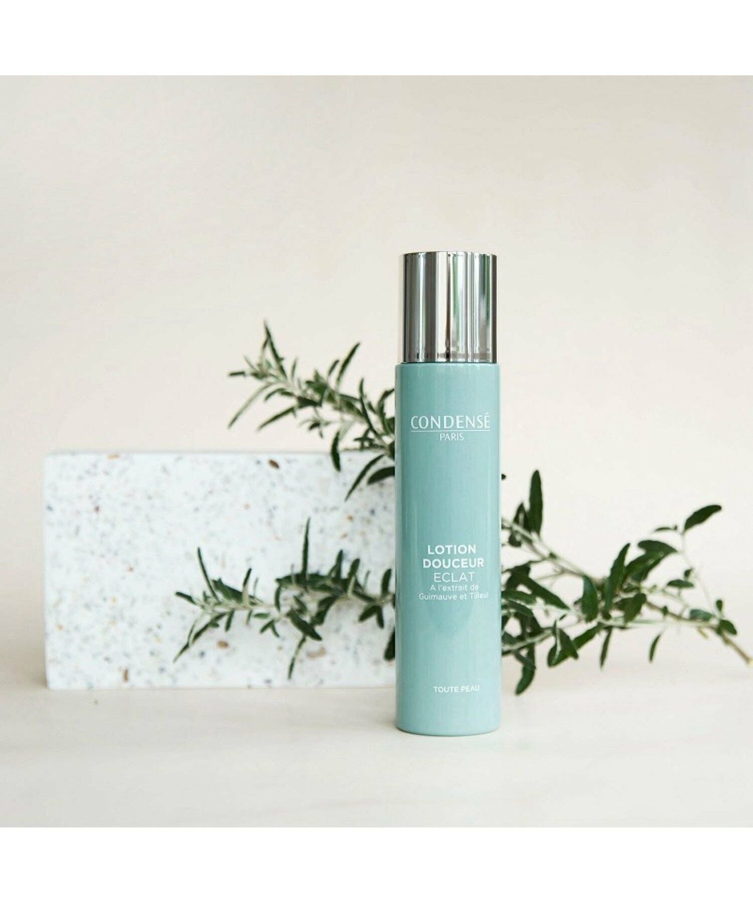 収れん化粧水　ドラッグストア