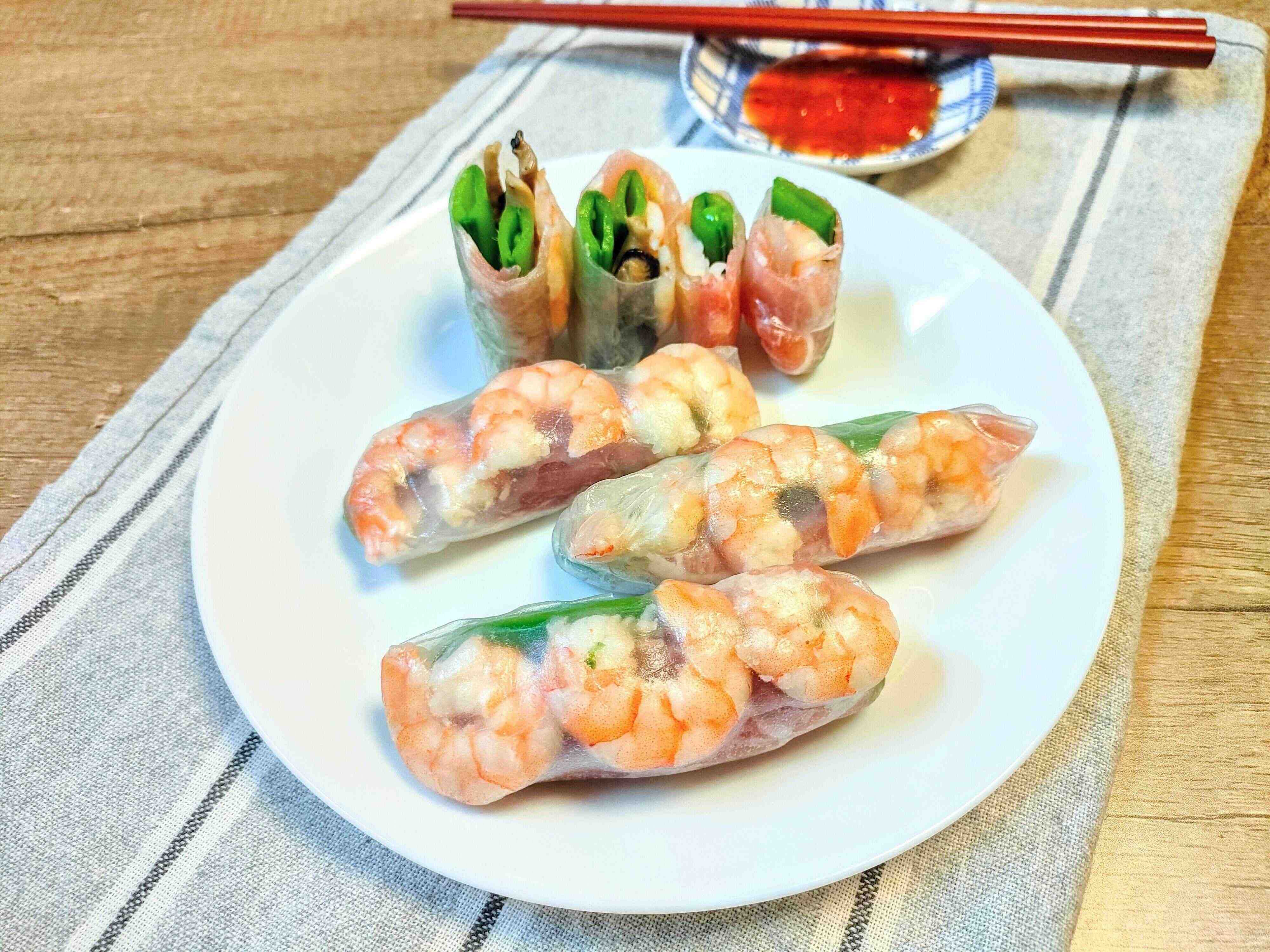 生ハムとスナックエンドウの生春巻き