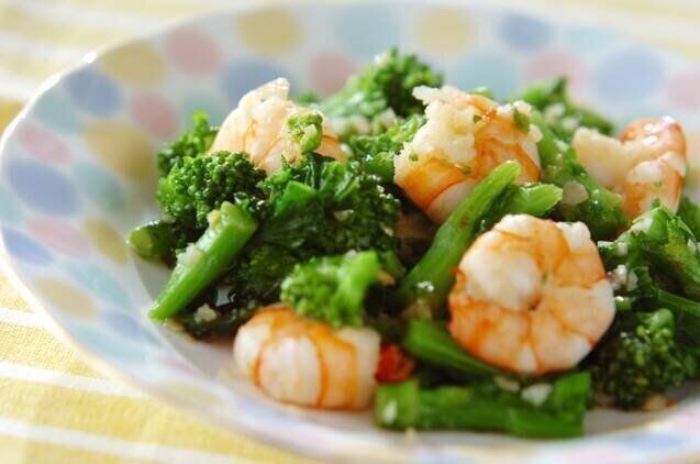 エビと菜の花の蒸し炒め