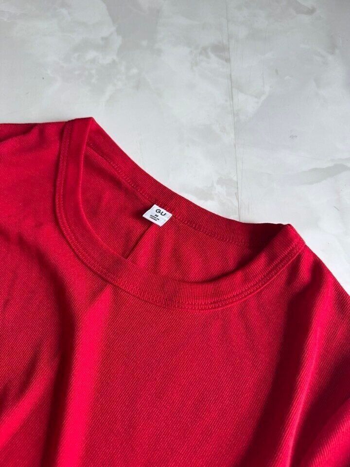 GU ソフトシアークルーネックT