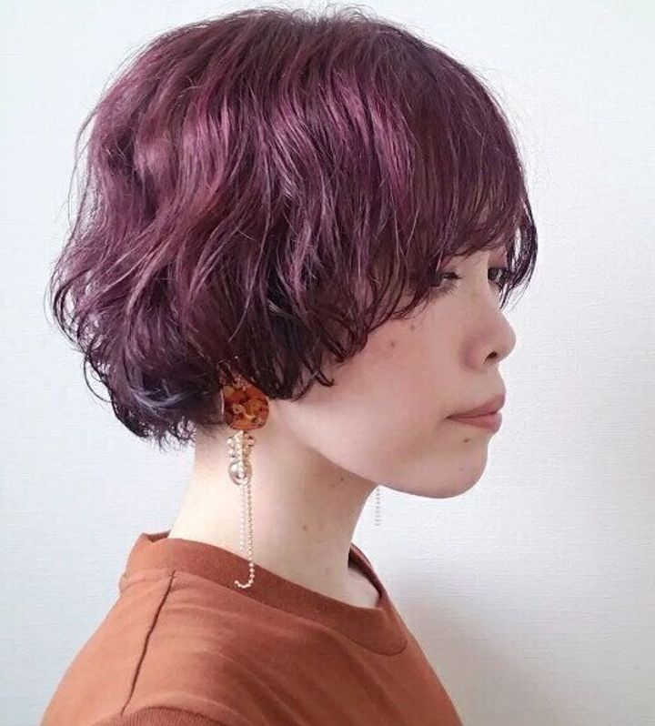 鮮やかな暖色系カラーで個性を!ニュアンスショートボブ