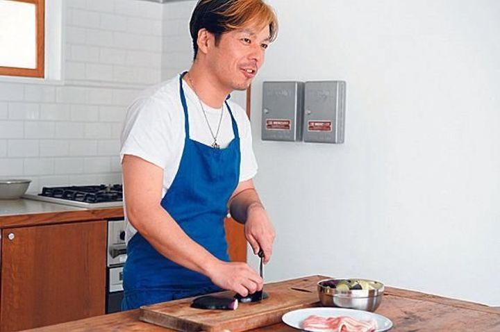 休日ランチは夫の仕事だ!」Dragon Ash 桜井誠さんの超絶品10分カレーレシピ | サンキュ!