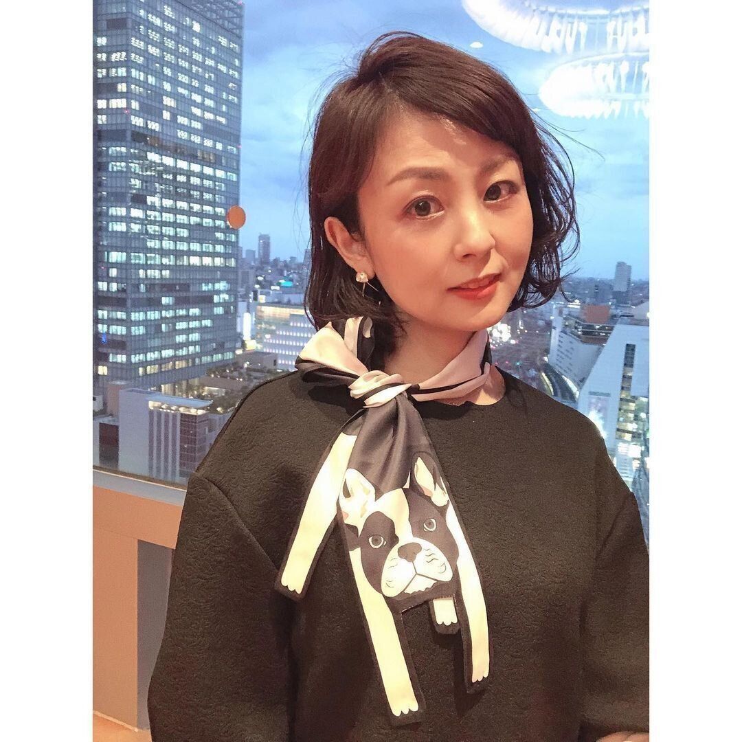 面長をカバーして美人40代に！毛先にエアリーさを出してふんわりヘアに