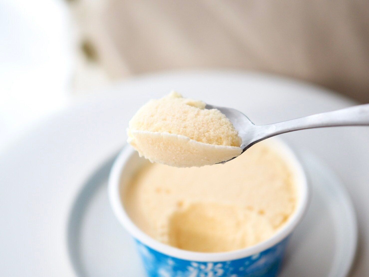 シャトレーゼ「淡雪バニラ」商品写真