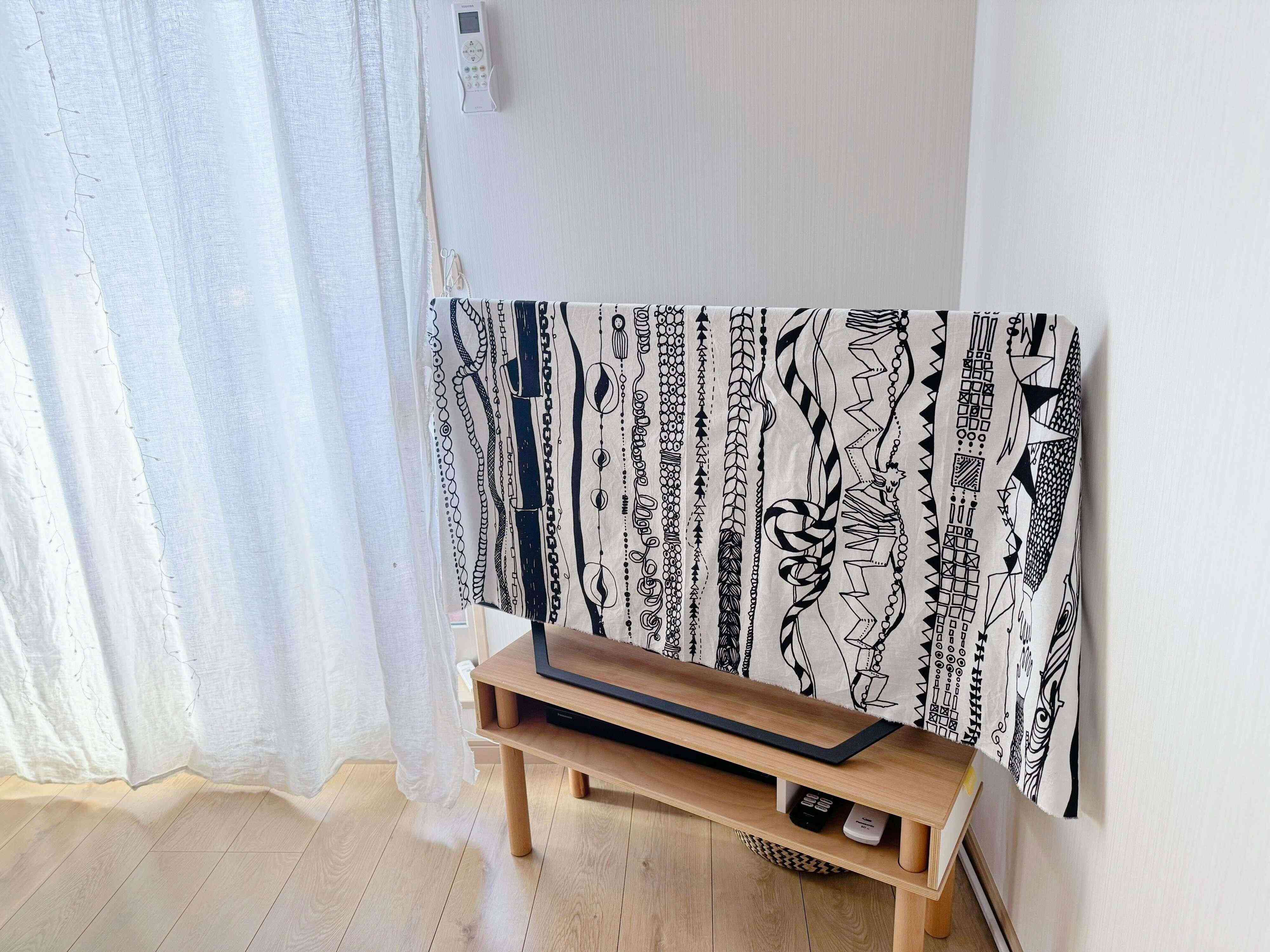 テレビカバーをつける