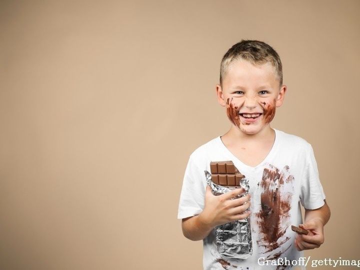 チョコレートの染み抜き 水洗いでは落ちない プロが方法を伝授 サンキュ