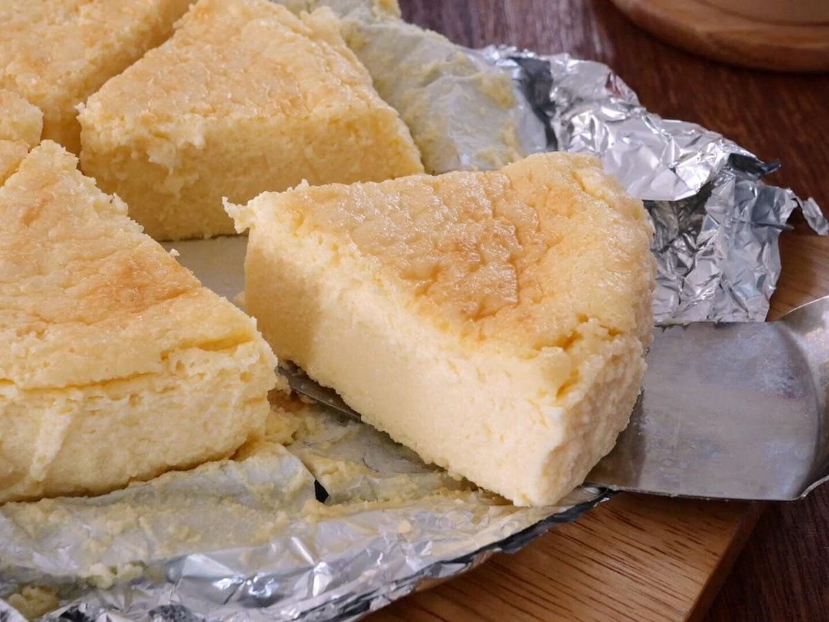 チーズケーキ横から