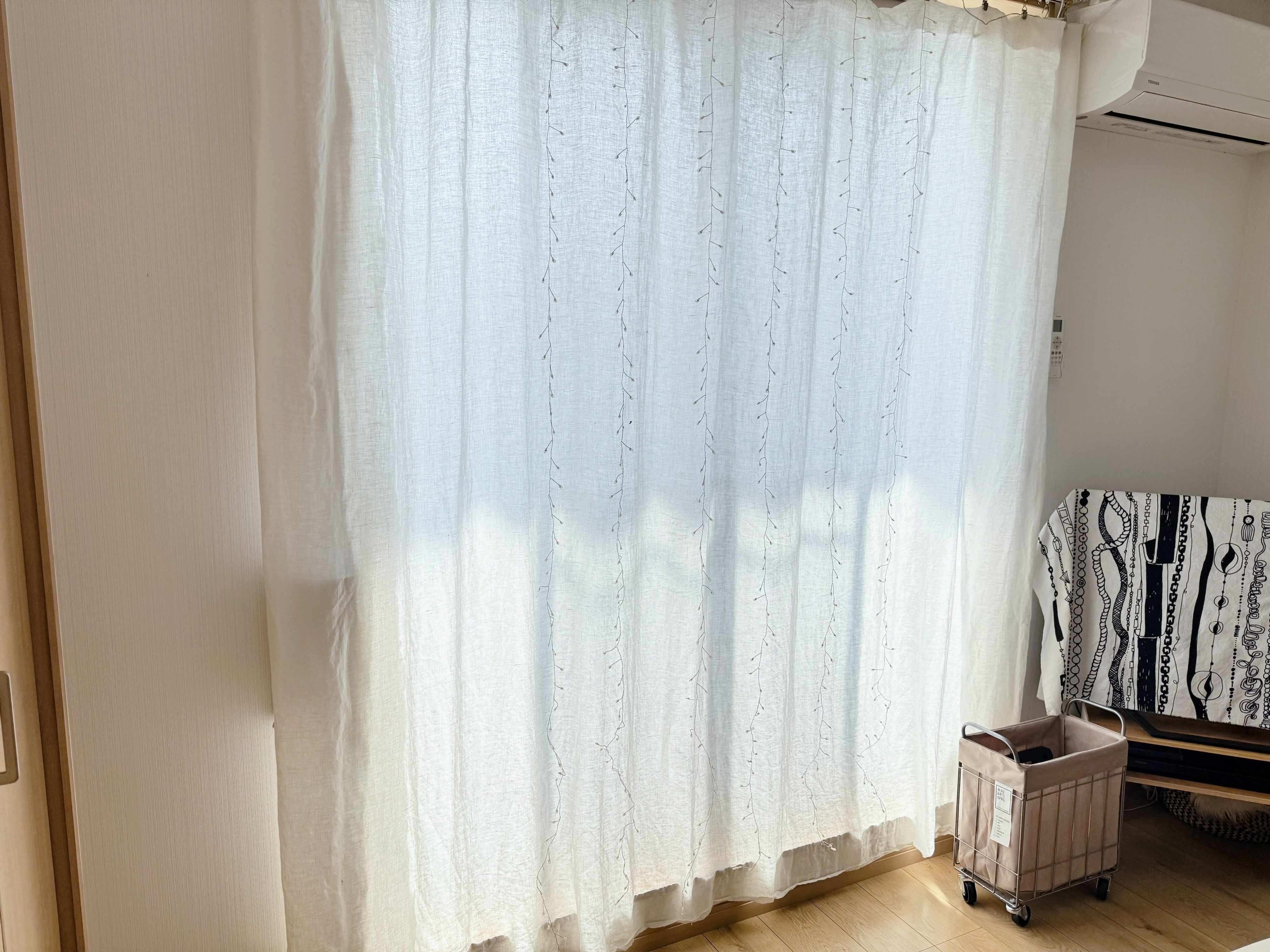 3．厚手のカーテン