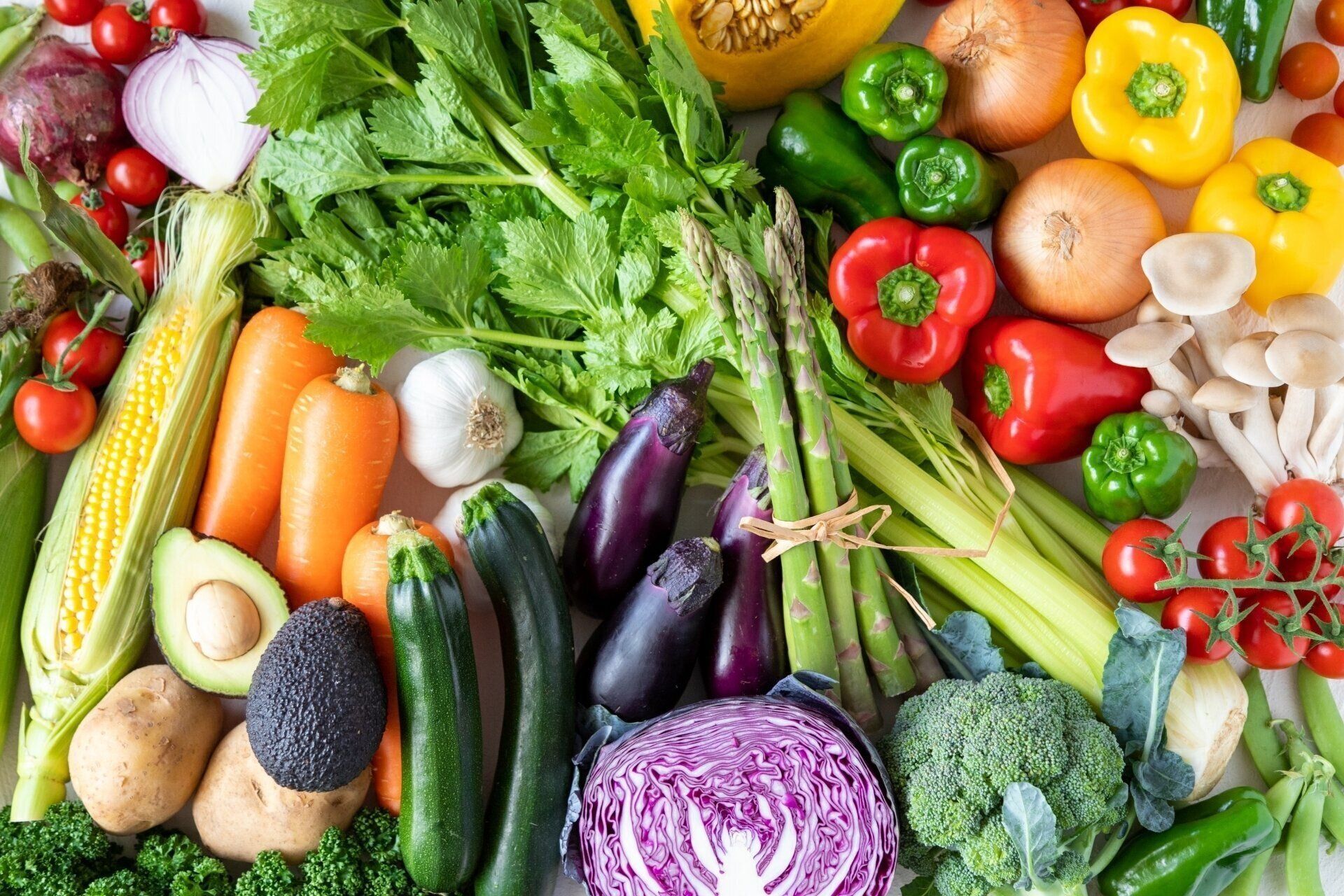 食物繊維を多く含む食べ物ランキング、野菜の3位はグリーンピース、1位は定番のつけあわせ食材