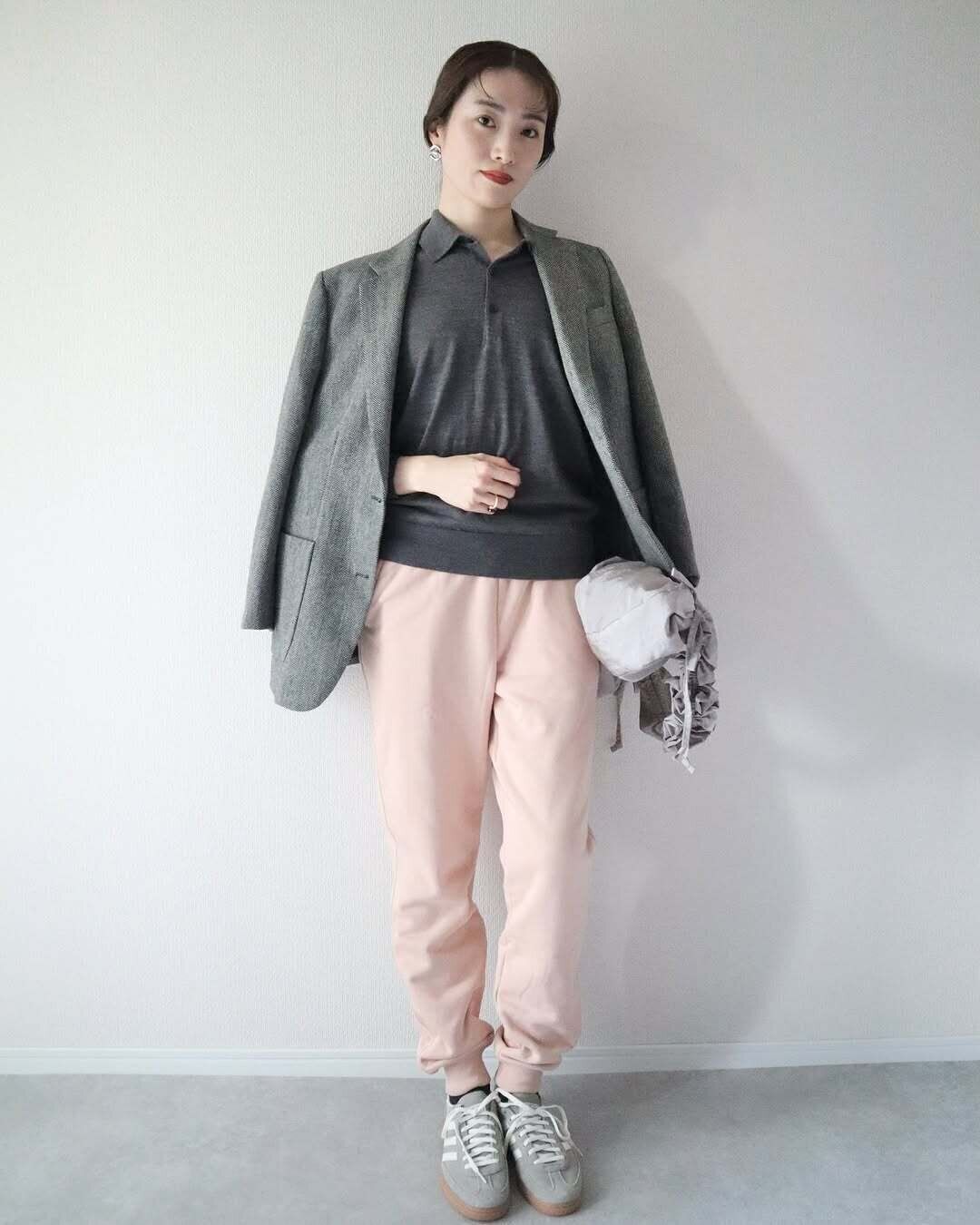 【ユニクロ】桜の咲く季節に！大人が似合う薄ピンク「神アイテム」