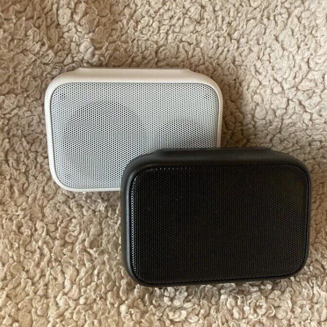 ブルートゥーススピーカー（ＷＳ００１、ホワイト）