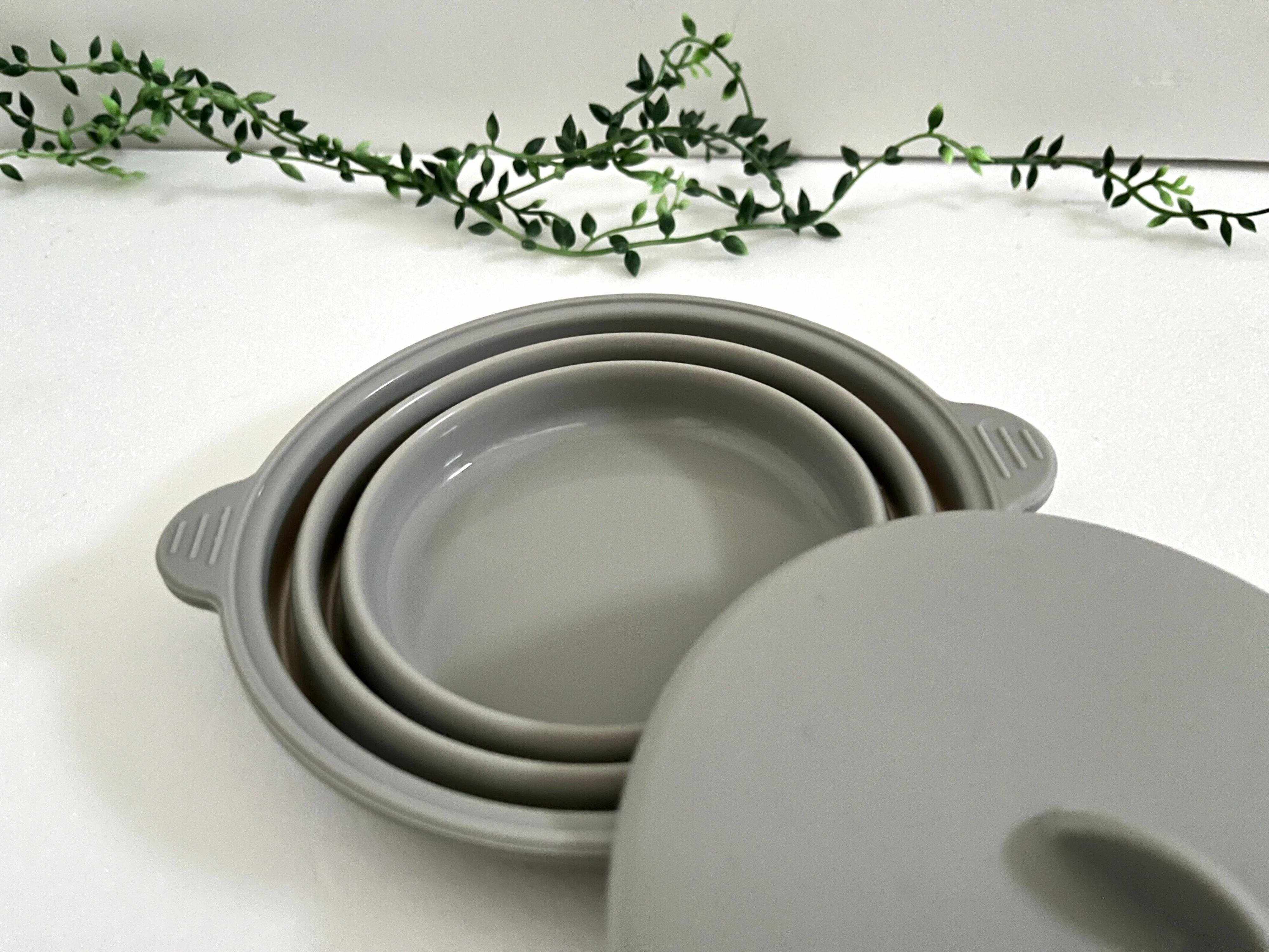 シリコーン小鍋　たたんだところ