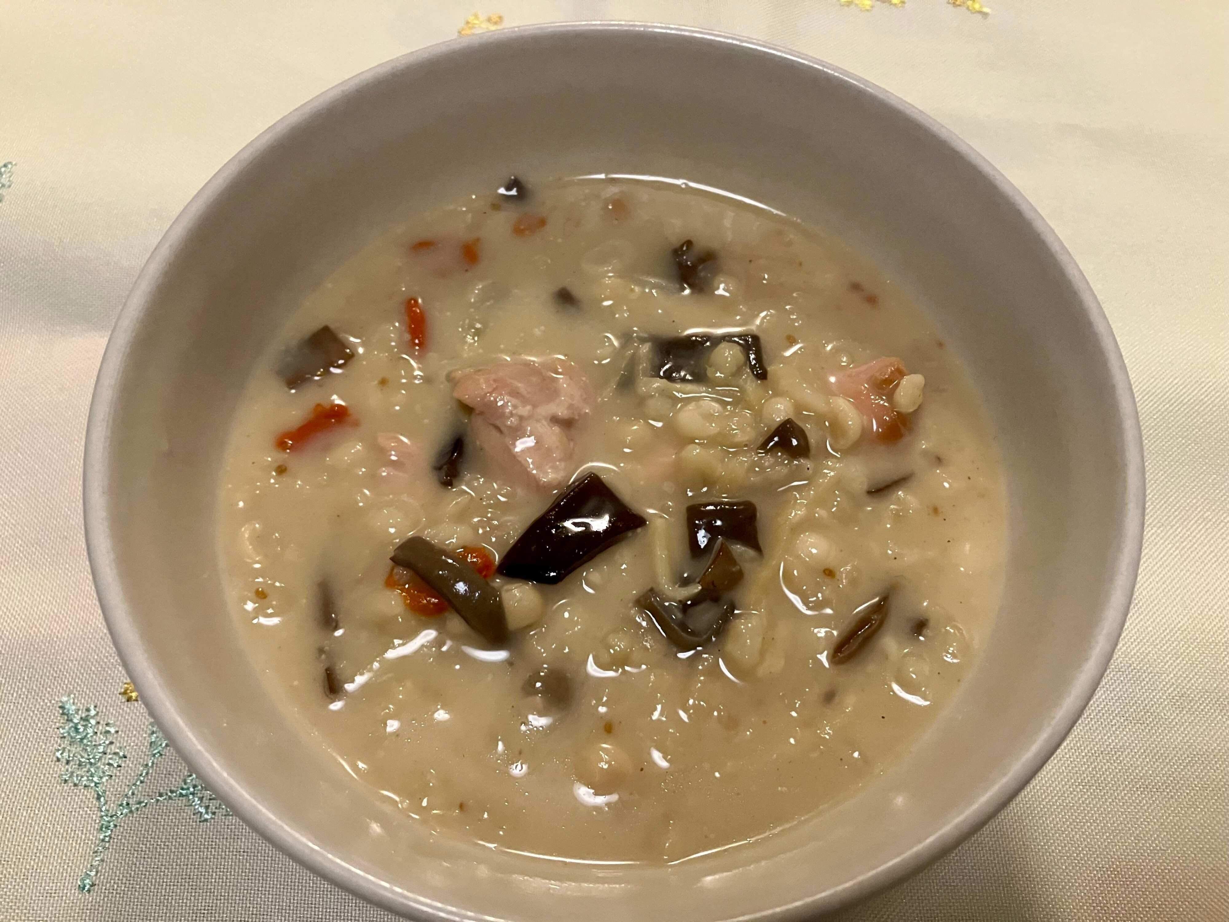 具材たっぷりのスープ