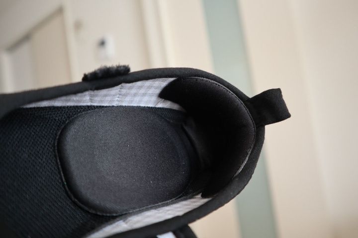 セリア 子ども用フォーマル靴のサイズ調整に 子どもにも使えた靴擦れ防止グッズ サンキュ セリア 子ども用フォーマル靴のサイズ調整に 子どもにも使えた靴擦れ防止グッズ サンキュ