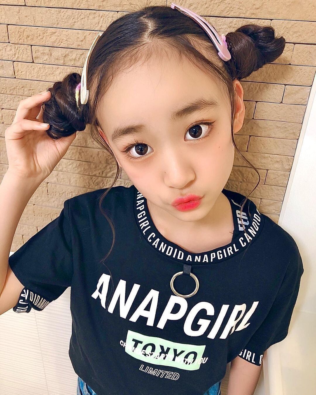 小学生の女の子の髪型 22最新 おしゃれさんも納得のキュートなヘアスタイル93選 朝からヘアスタイルでもめている時間なんてない サンキュ