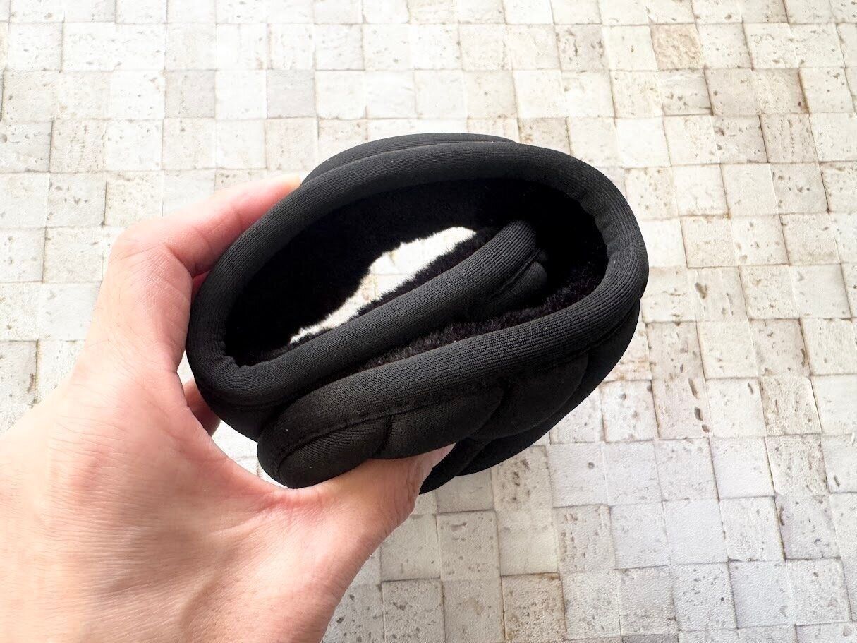 「折りたたみイヤーウォーマー」は折りたためる！