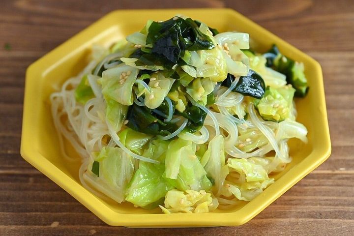 キャベツとわかめのはるさめサラダ