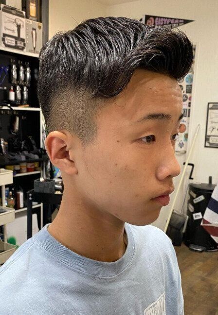 しっかり刈り込んで爽やかに！メンズフェードスタイル