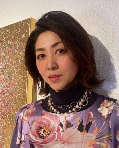 50代女性におすすめのヘアカタログ。逆分け目でボリュームアップ！フェミニンボブ