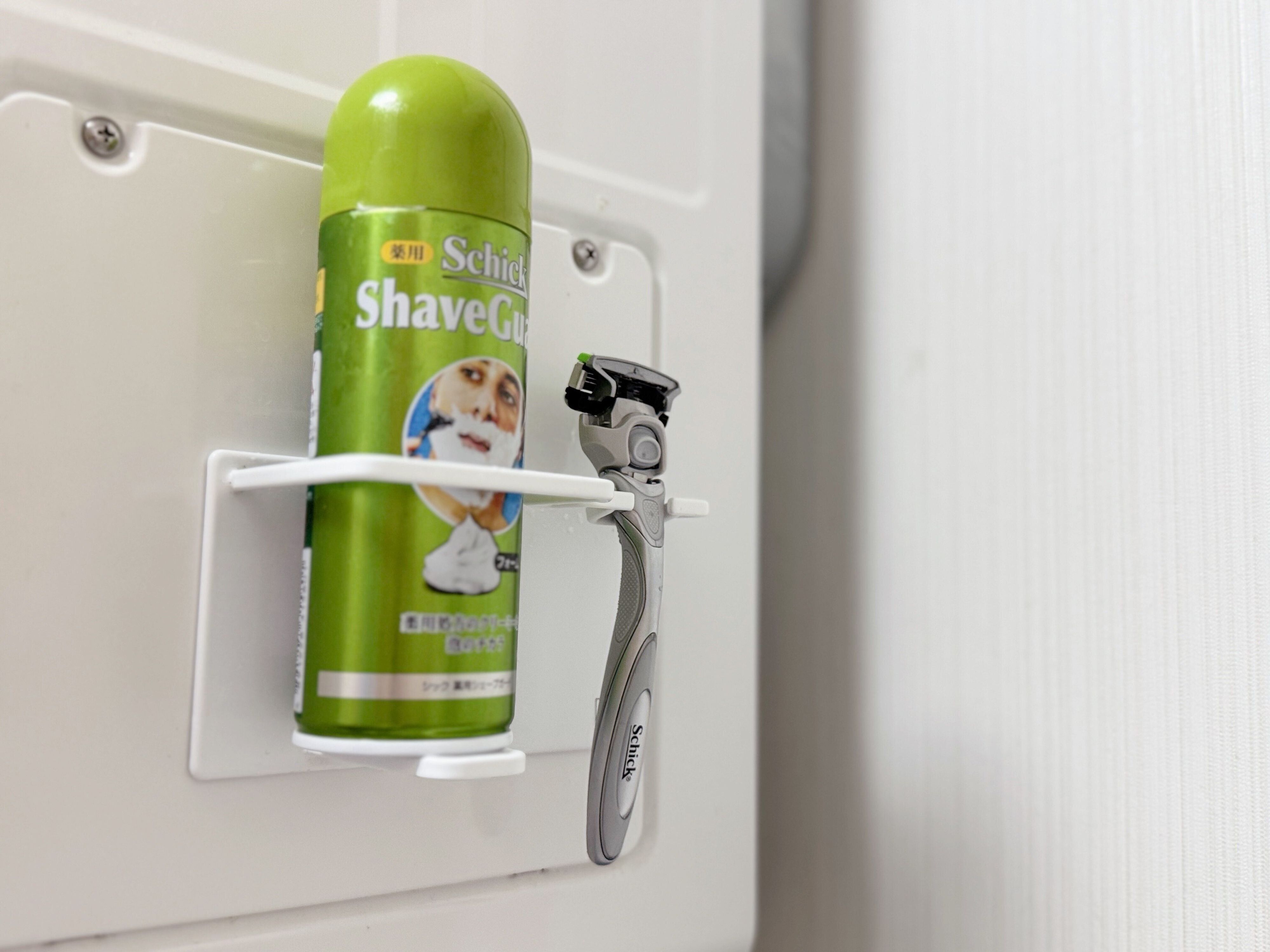 2．シェイバーフォーム＆シェイバーホルダー