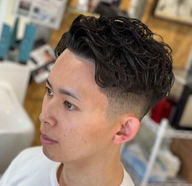 ウェットな質感がトレンド！かきあげゆるウェーブ