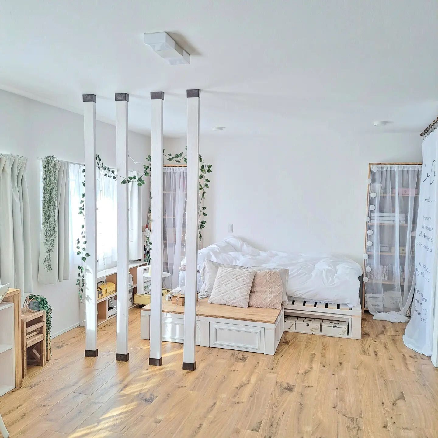 圧迫感なし！部屋の仕切りにも使える