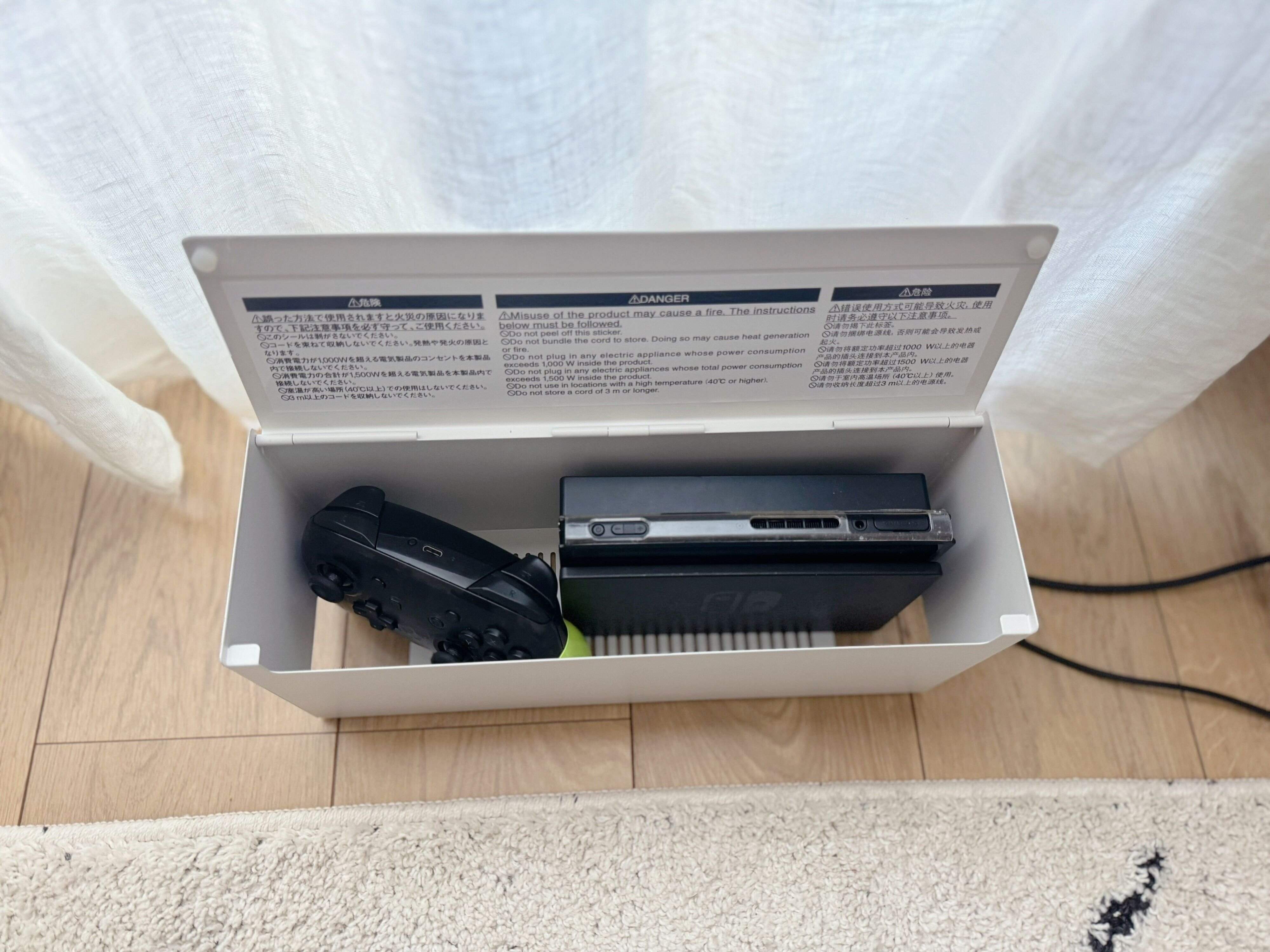 ゲーム機器の収納にも使えるから