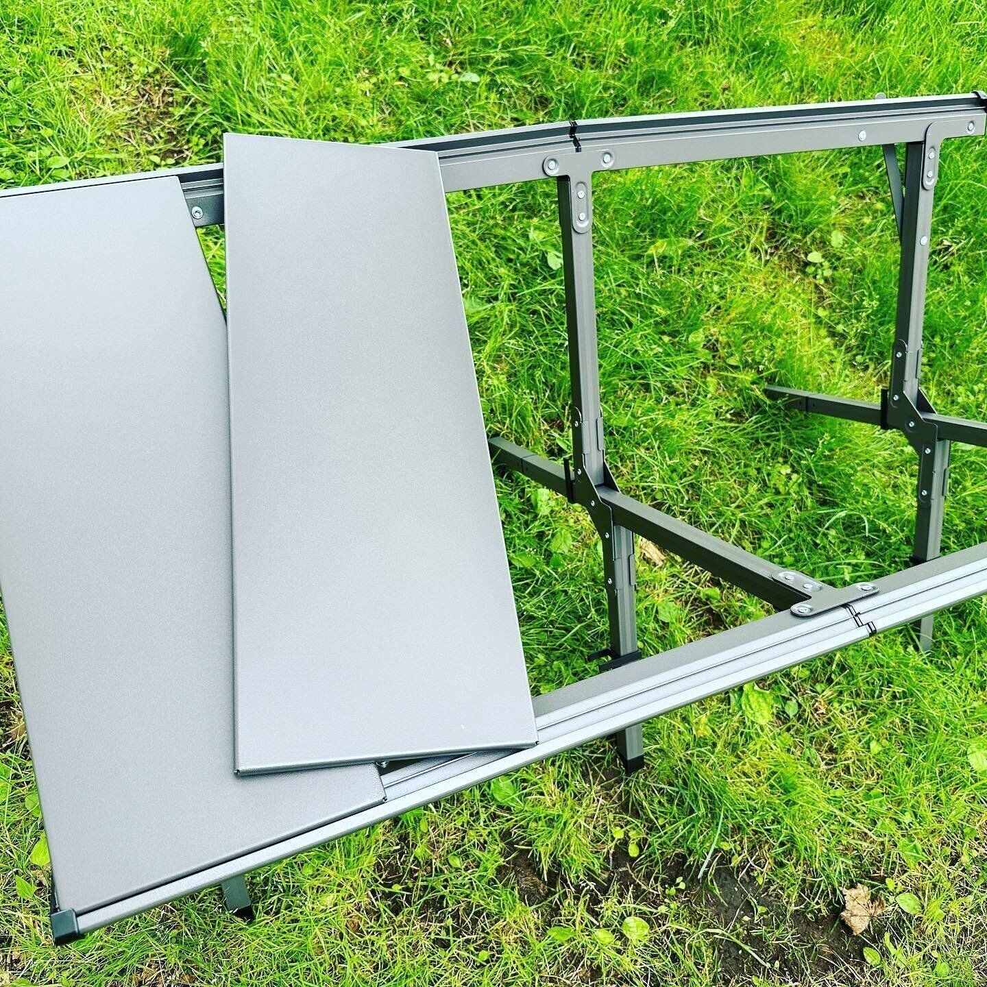 広々と使える！「耐熱アルミキャンピングテーブル」