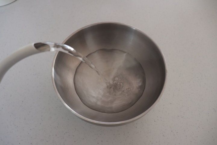【ダイソー】330円でも絶対買い!熱湯を入ても熱くならない、まるで魔法のようなステンレス器