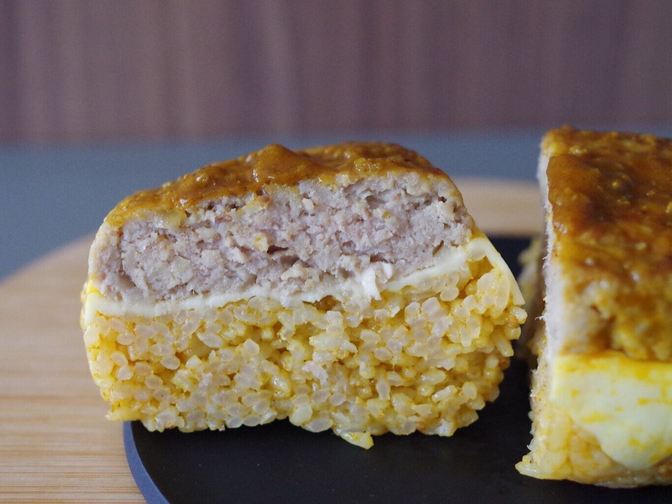 買わずにはいられない！【ロピア】不定期に販売されている“特大おにぎり”が絶品！