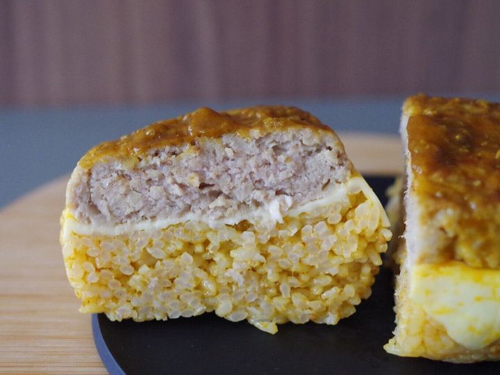 買わずにはいられない!【ロピア】不定期に販売されている“特大おにぎり”が絶品!