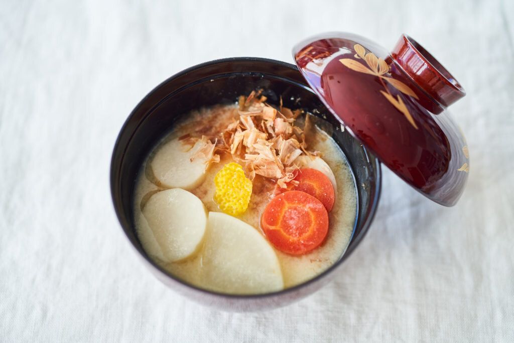 お雑煮(白みそ仕立て関西風)