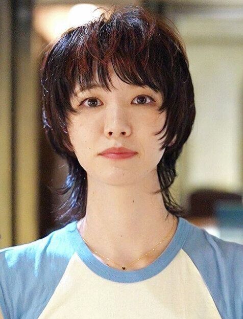 気になるクセ毛が活かせる！カジュアルウルフ