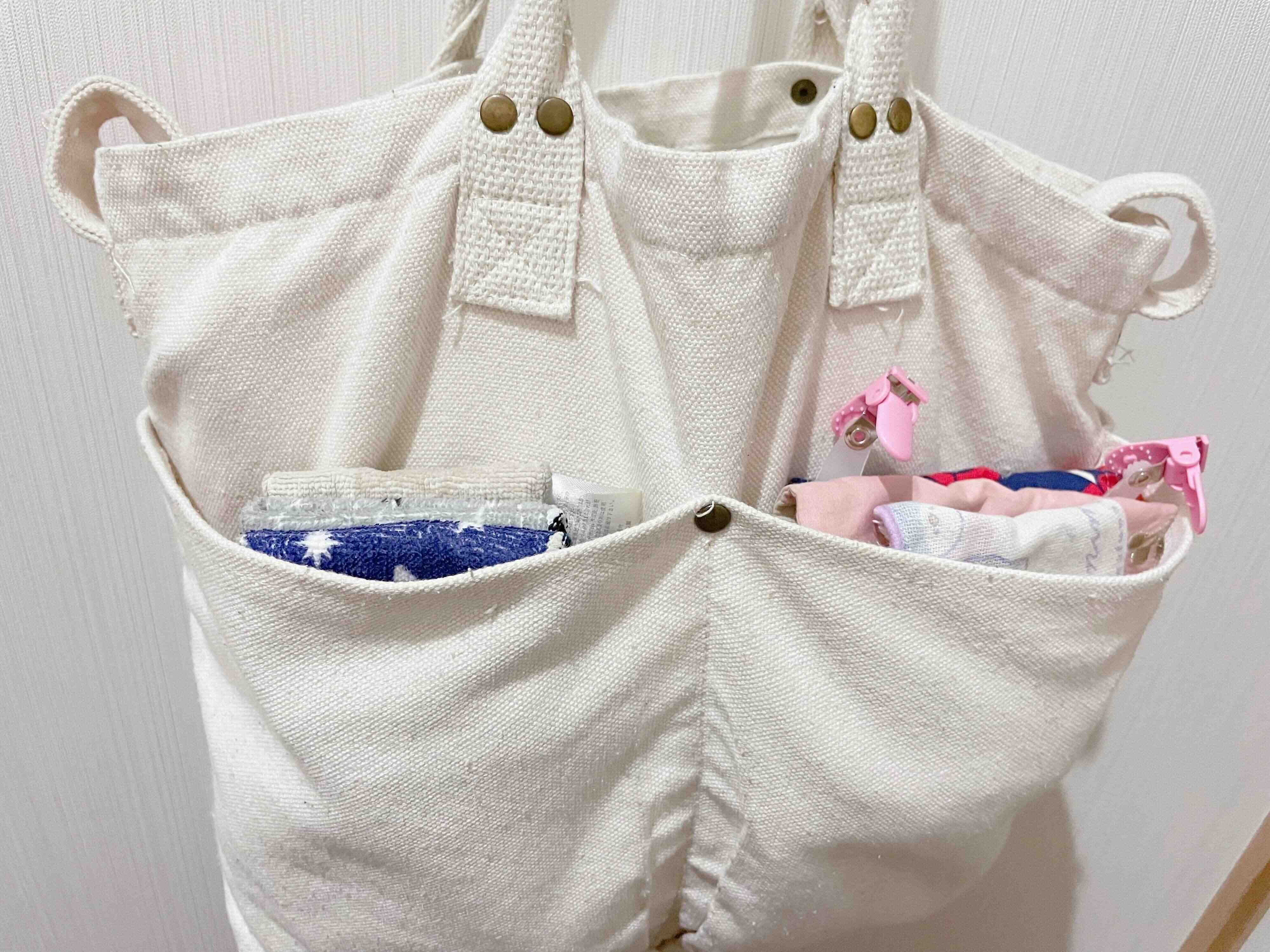 ハンカチやティッシュもケース不要