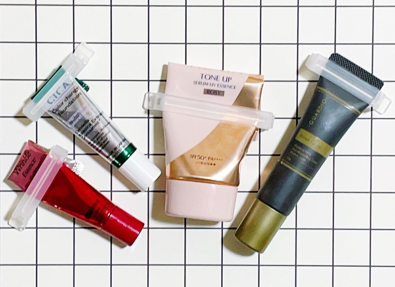 コスメチューブしぼりのサイズは2種類