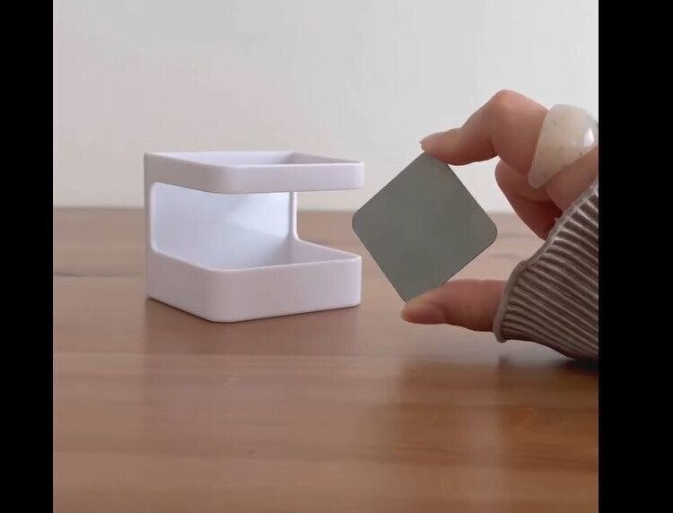 【ダイソー】小物置き爆誕！傘たて（マグネットタイプ）