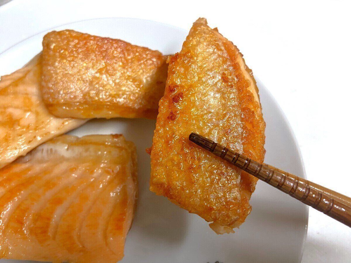 絶品サーモンハラス