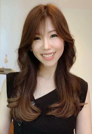 韓国アイドル風に！華のあるくびれロングヘア