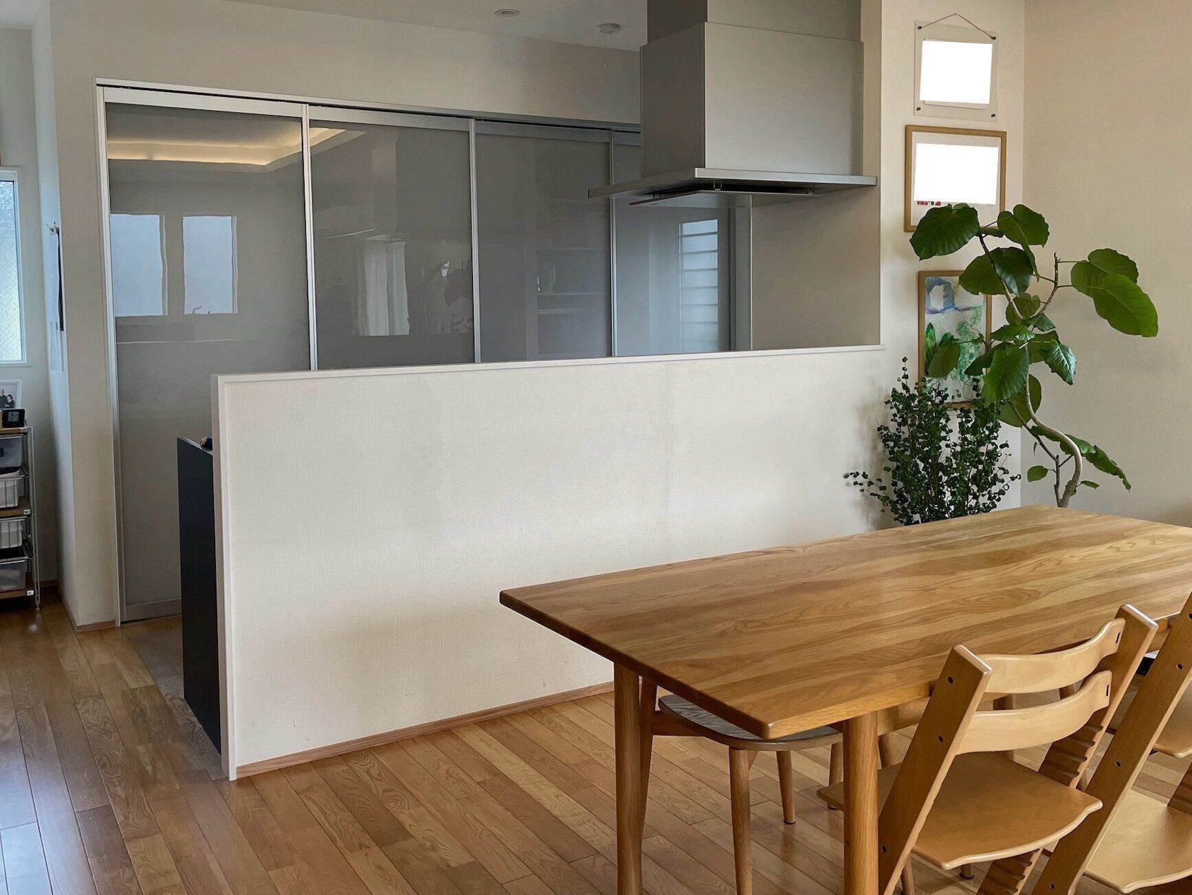 ダイニングテーブル