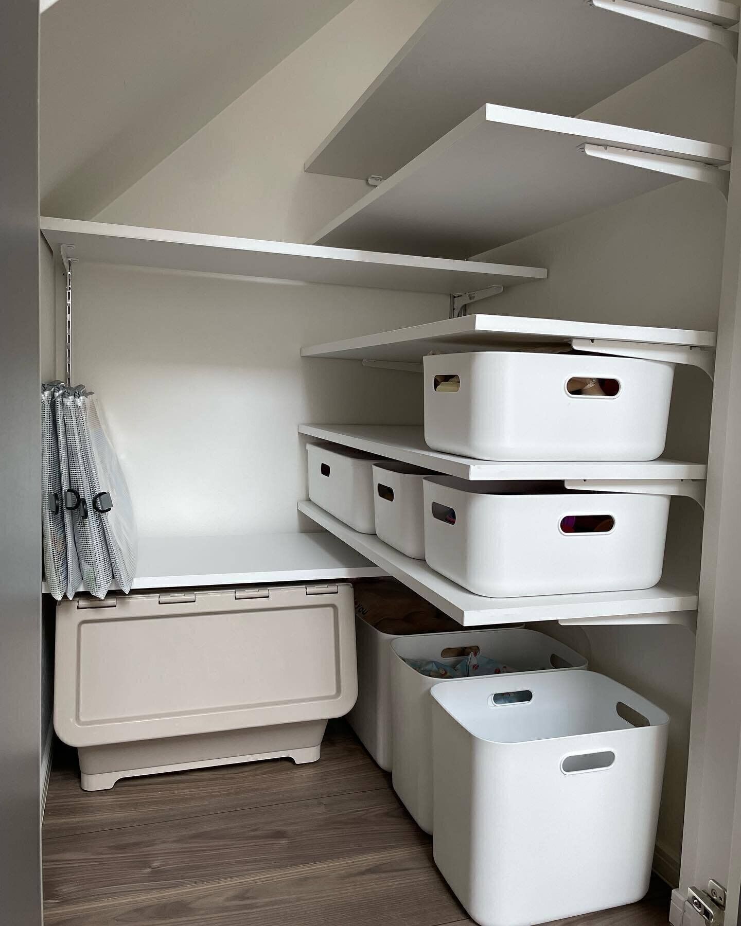 可動棚をつけることで収納力UP！